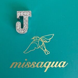 Elegant Silver Initial 'J' Pendant Necklace